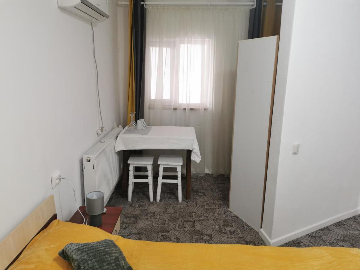Casa Davison Appartement Târgu Jiu Buitenkant foto
