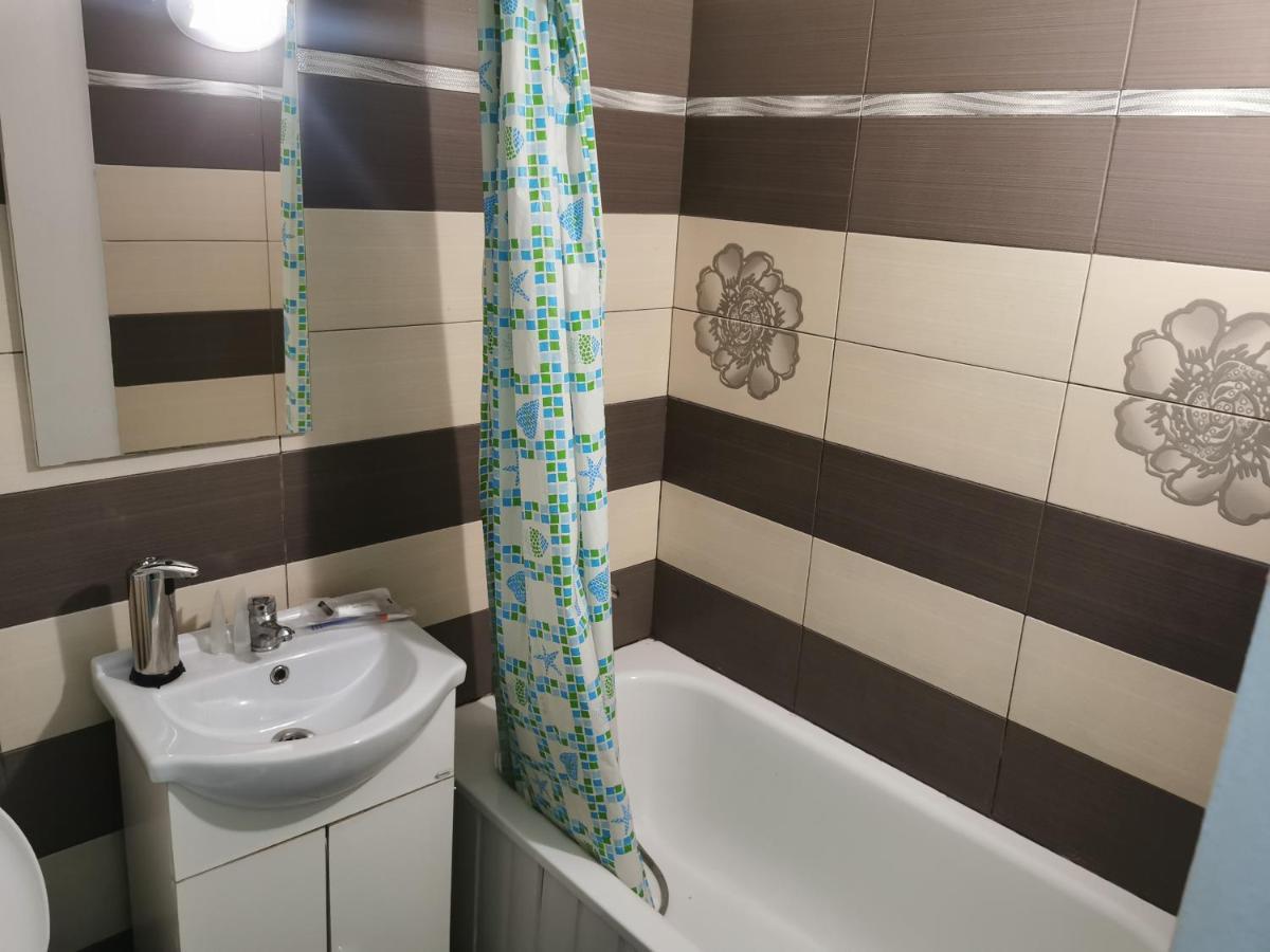 Casa Davison Appartement Târgu Jiu Buitenkant foto