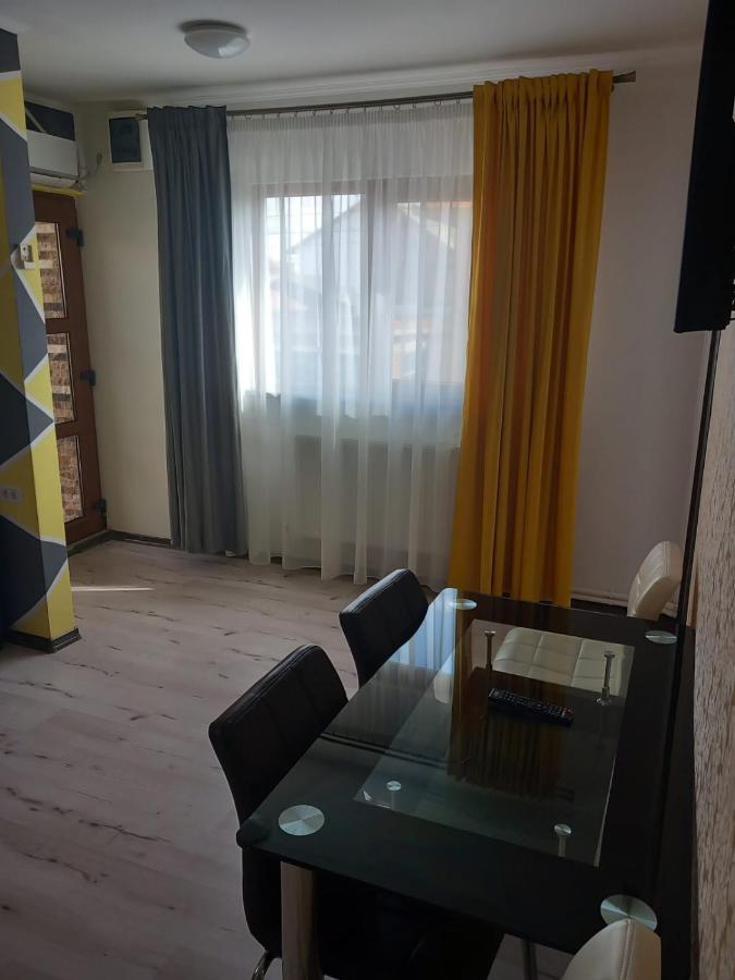 Casa Davison Appartement Târgu Jiu Buitenkant foto