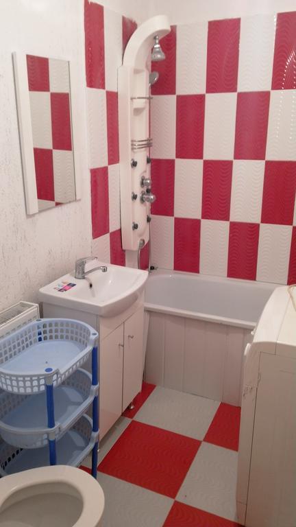 Casa Davison Appartement Târgu Jiu Buitenkant foto